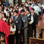 Celebrando la Fe: Jóvenes de Nuestro Colegio Reciben Sacramentos de Primera Comunión y Confirmación.