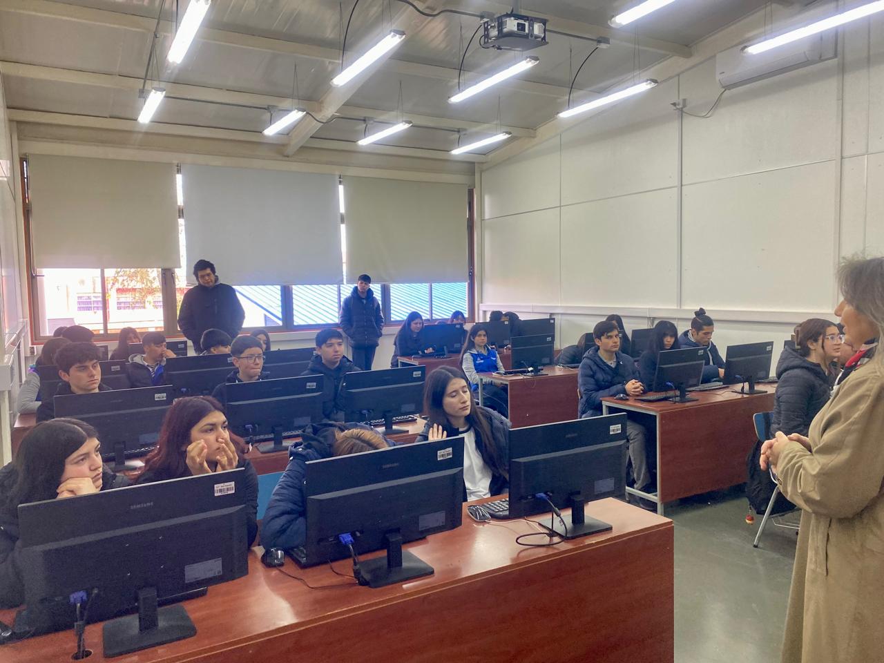 Estudiantes de Contabilidad inician certificación en CFT San Agustín.