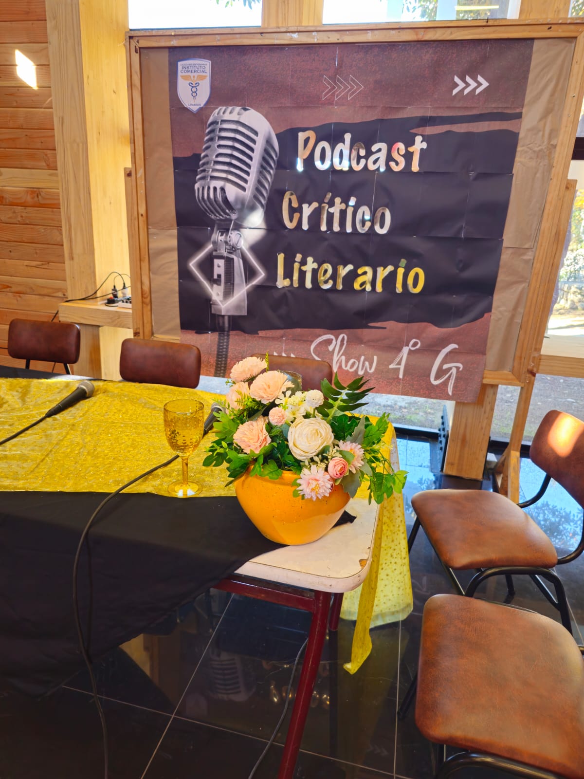Podcast Literario: ¡potenciando el pensamiento crítico! Podcast Literario: ¡potenciando el pensamiento crítico!