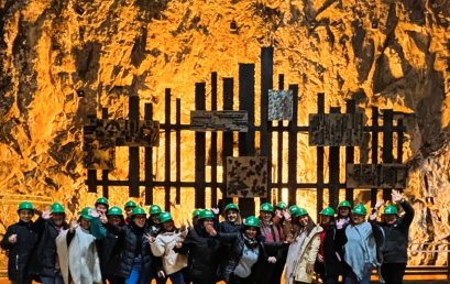 Apoderados de 3° medio visitan el Complejo Colbún Machicura