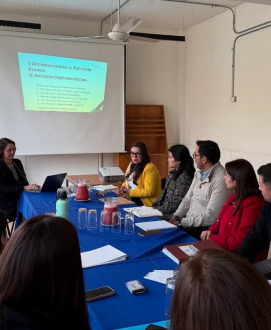 Comunidad educativa se une en reunión extraordinaria por la sana convivencia