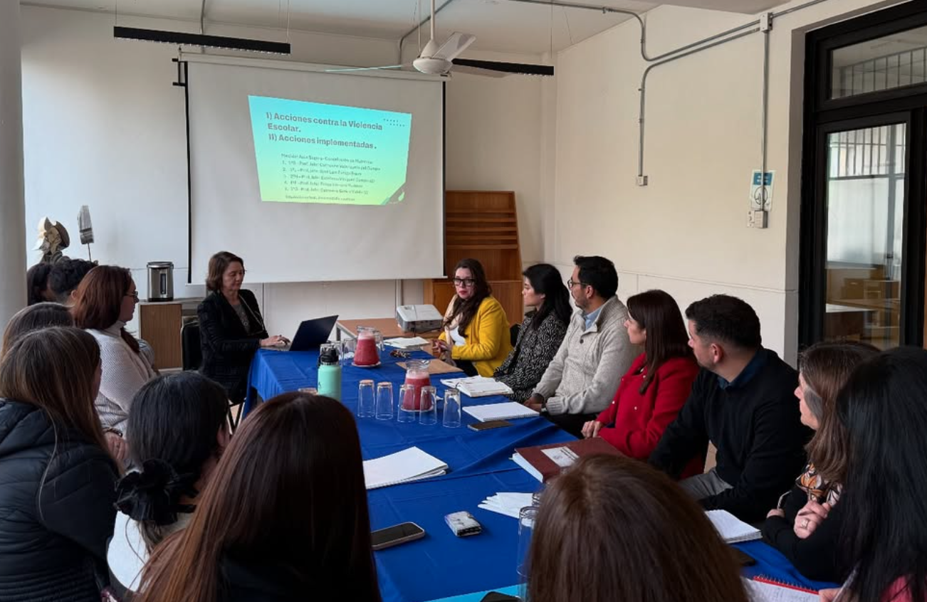 Comunidad educativa se une en reunión extraordinaria por la sana convivencia Comunidad educativa se une en reunión extraordinaria por la sana convivencia