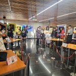 Estudiantes de Inglés de 1° Medio inauguraron innovadora Art Gallery